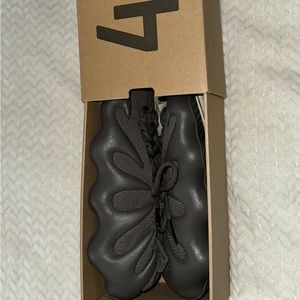 Yeezy 450 color cinder